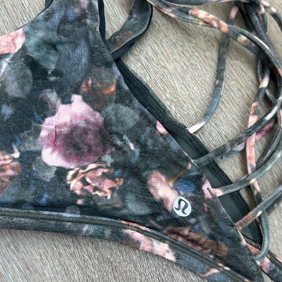 Lululemon Free to Be Wild Bra - Picture 5 of 6